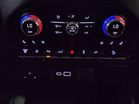 Used 2020 GMC Sierra 2500 Denali w/ Denali Ultimate Package image 40