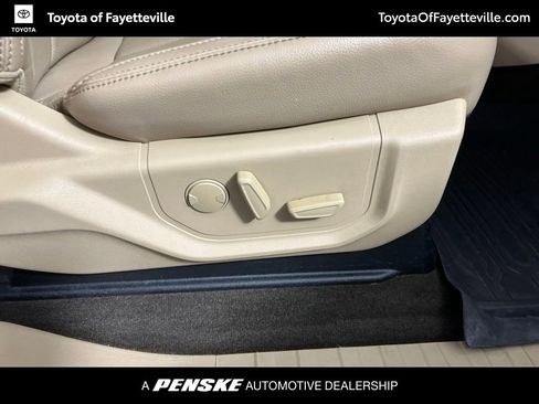 Used 2019 Ford F150 Lariat AWD/4WD image 7