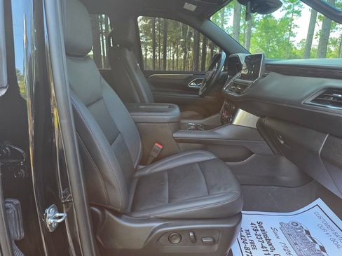 Used 2023 Chevrolet Tahoe Z71 w/ Luxury Package AWD/4WD image 25