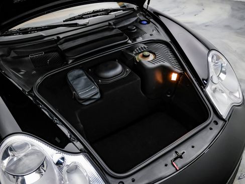 Used 2004 Porsche 911 GT3 image 83