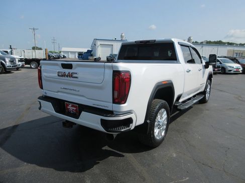 Certified 2020 GMC Sierra 2500 Denali w/ Denali Ultimate Package AWD/4WD image 6