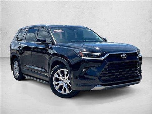 Used 2026 Toyota Grand Highlander FWD image 12