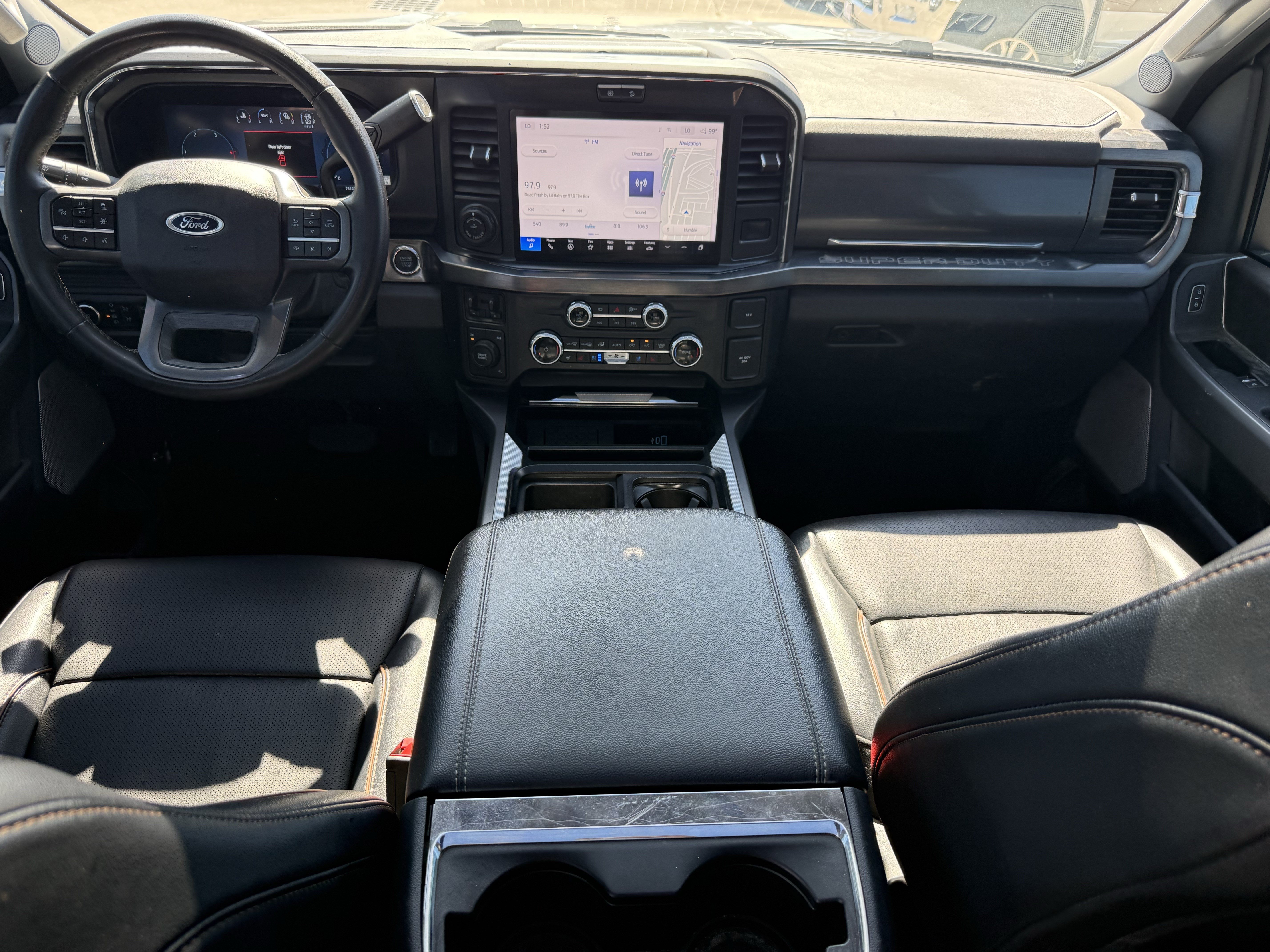 Used 2025 Ford F350 Lariat w/ Lariat Ultimate Package AWD/4WD image 14