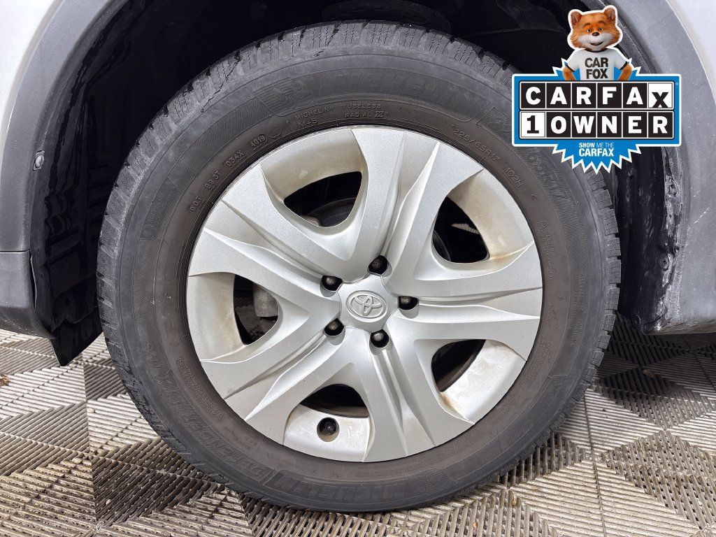 Used 2014 Toyota RAV4 LE AWD/4WD image 13