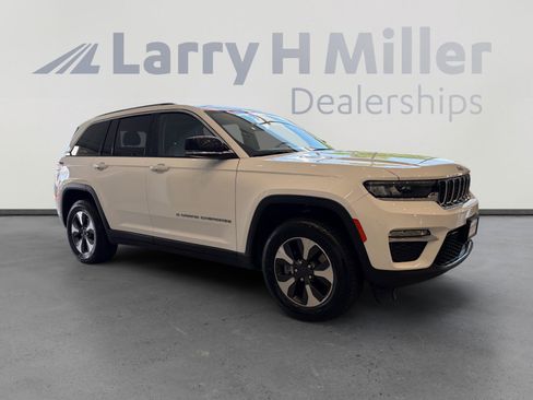 Used 2024 Jeep Grand Cherokee Limited 4xe AWD/4WD image 7