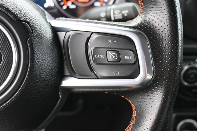 Used 2023 Jeep Gladiator Mojave AWD/4WD image 31
