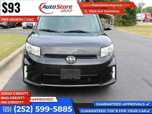 Used 2014 Scion xB FWD image 3