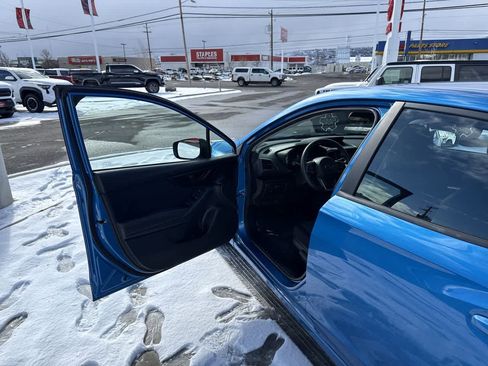 Used 2023 Subaru Impreza 2.0i image 10