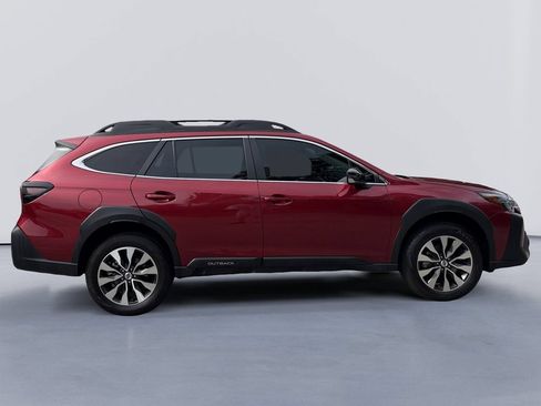 Certified 2025 Subaru Outback Limited AWD/4WD image 2