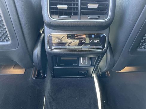 Used 2023 Mercedes-Benz GLE 350 w/ 3rd Row Seat Package image 13