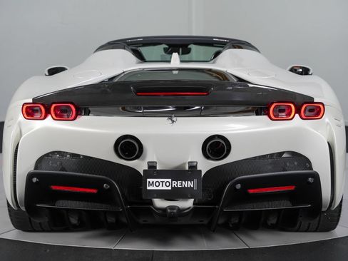 Used 2023 Ferrari SF90 Spider AWD/4WD image 8