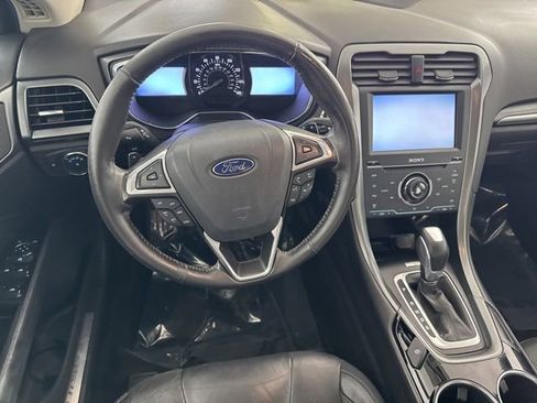 Used 2013 Ford Fusion Titanium image 25