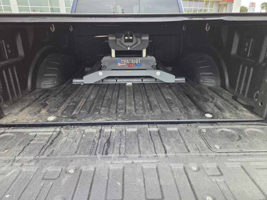 Used 2025 Ford F250 Platinum AWD/4WD image 29