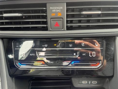Certified 2025 Volkswagen Jetta GLI Autobahn w/ GLI Black Package FWD image 16