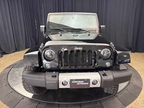 Used 2014 Jeep Wrangler Unlimited Sahara w/ Dual Top Group image 15