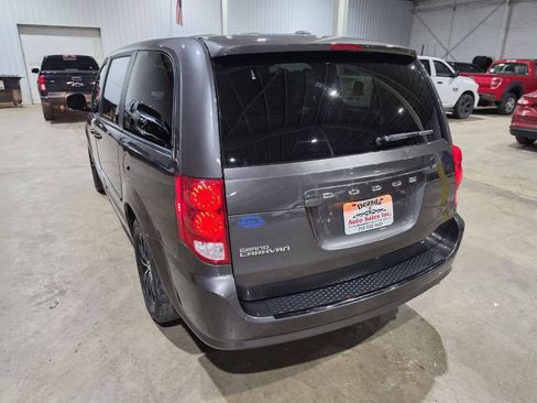 Used 2015 Dodge Grand Caravan SE w/ Quick Order Package 29E SE FWD image 9