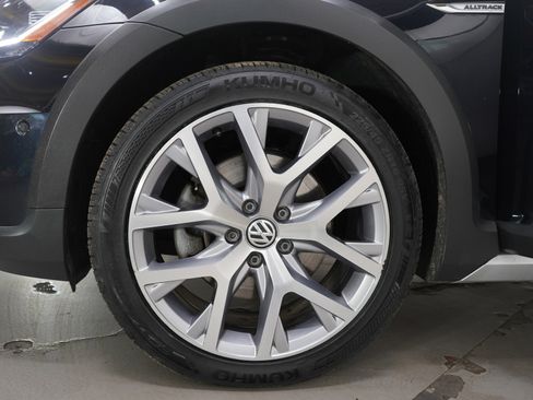 Used 2019 Volkswagen Golf Alltrack SEL AWD/4WD image 30