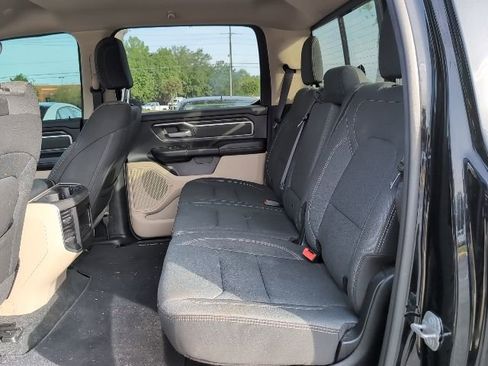 Used 2021 RAM 1500 2WD Crew Cab image 24