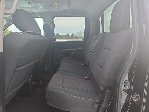 Used 2015 Nissan Titan PRO-4X image 10