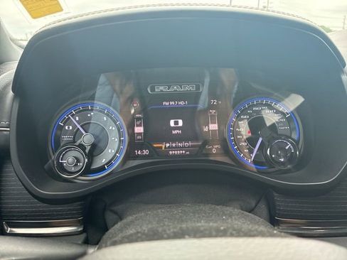 Used 2019 RAM 1500 Limited RWD image 9