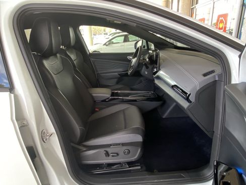 Used 2023 Volkswagen ID.4 Pro S image 24
