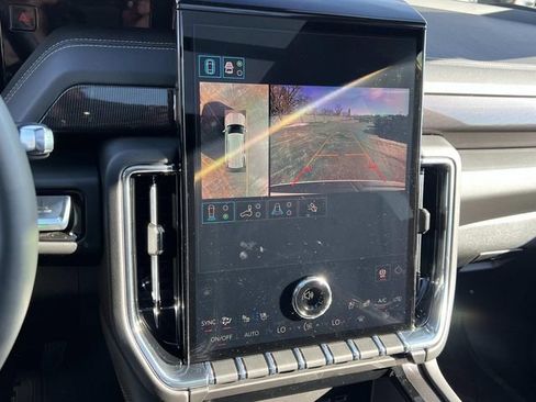 New 2026 GMC Yukon Elevation w/ Elevation Premium Package image 25