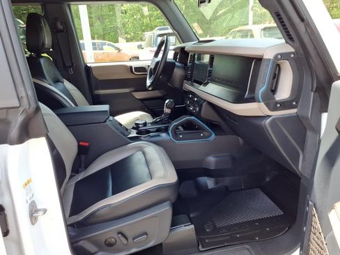 Used 2023 Ford Bronco Wildtrak AWD/4WD image 26