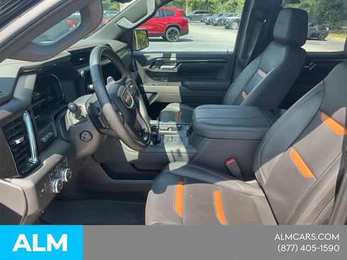Used 2025 GMC Sierra 1500 AT4 w/ AT4 Premium Package AWD/4WD image 13