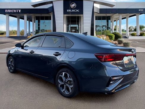 Used 2020 Kia Forte LXS FWD image 3