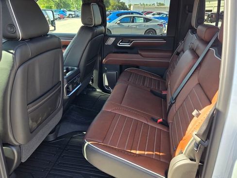 New 2026 GMC Sierra 3500 Denali Ultimate AWD/4WD image 6