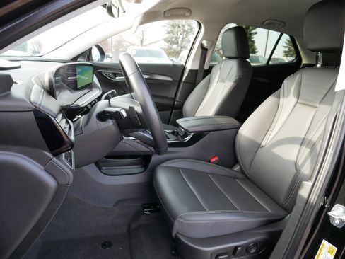 Certified 2025 Buick Envision Preferred image 33