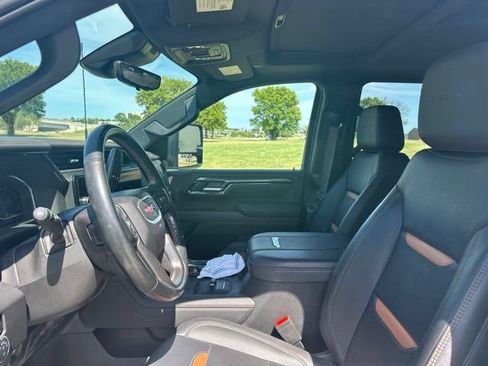 Used 2025 GMC Sierra 2500 AT4 w/ AT4 Premium Plus Package AWD/4WD image 15