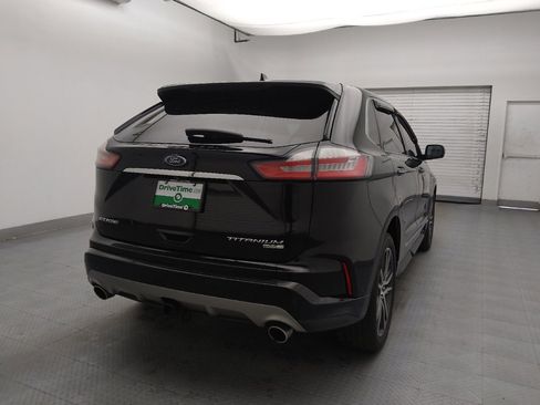 Used 2019 Ford Edge Titanium w/ Equipment Group 301A AWD/4WD image 7