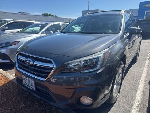 Used 2019 Subaru Outback 2.5i Premium AWD/4WD image 4