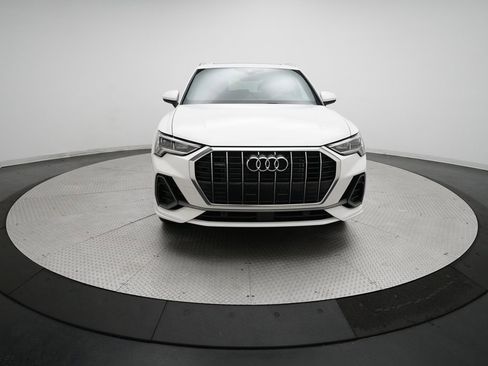 Used 2025 Audi Q3 2.0T Premium w/ Convenience Package image 5