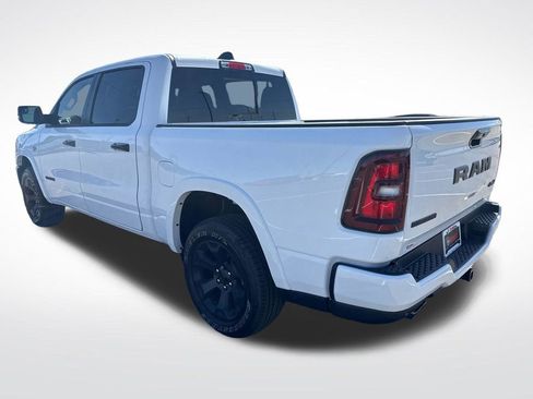 New 2026 RAM 1500 4x4 Crew Cab image 3