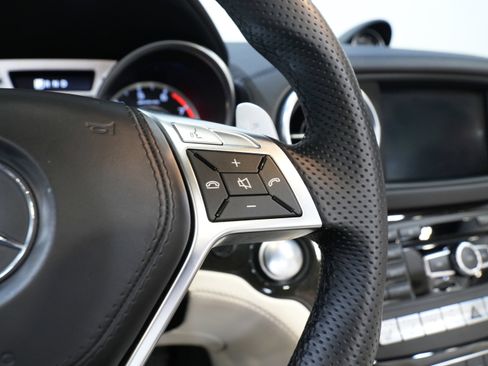 Used 2015 Mercedes-Benz SL 63 AMG image 37