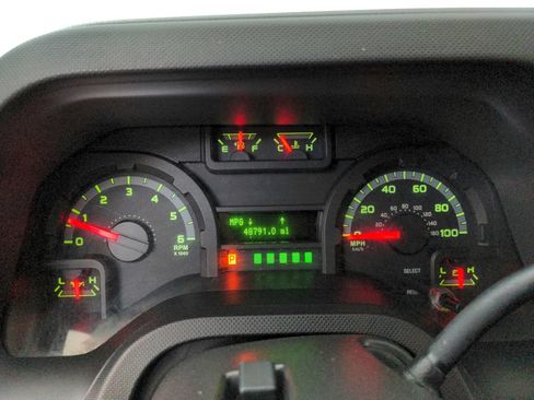Used 2010 Ford E-350 and Econoline 350 XL RWD image 15
