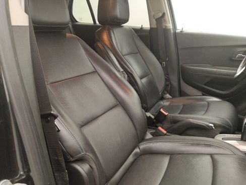 Used 2016 Chevrolet Trax LTZ FWD image 21