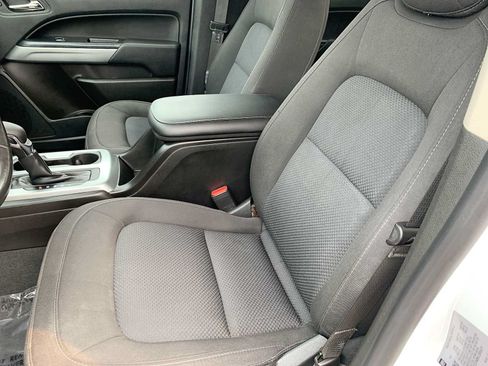 Certified 2022 Chevrolet Colorado LT w/ LT Convenience Package AWD/4WD image 17