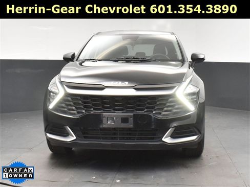 Used 2023 Kia Sportage LX image 10