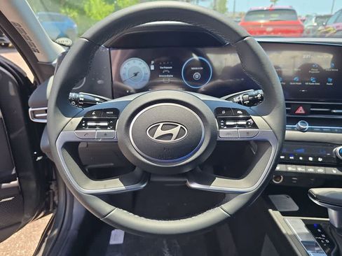 New 2026 Hyundai Elantra Limited FWD image 24