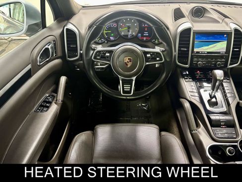Used 2016 Porsche Cayenne S AWD/4WD image 2
