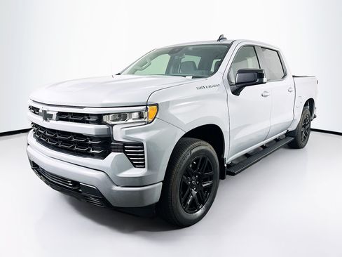 Used 2024 Chevrolet Silverado 1500 RST AWD/4WD image 3