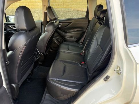Used 2019 Subaru Forester Limited image 7