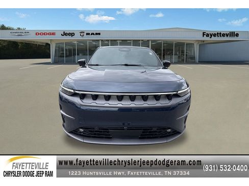 Used 2024 Jeep Wagoneer Launch Edition image 8