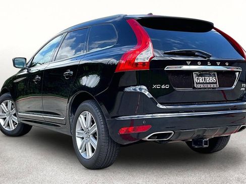 Used 2017 Volvo XC60 T5 Inscription w/ Preferred Option Package AWD/4WD image 16