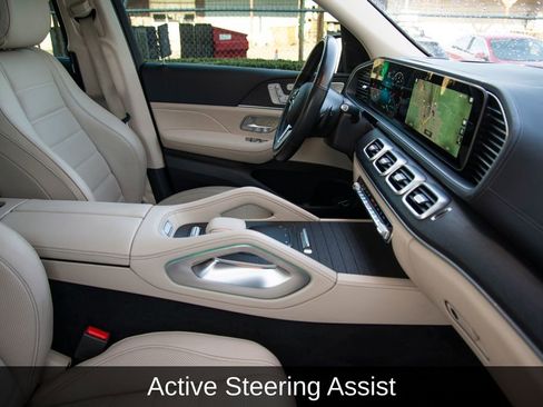 Used 2021 Mercedes-Benz GLS 450 4MATIC image 24