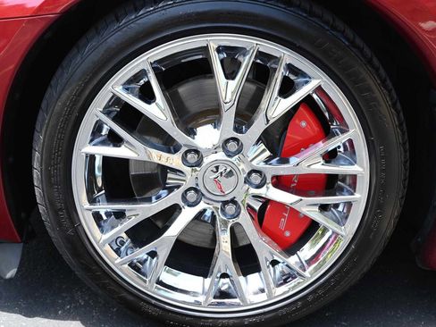 Used 2006 Chevrolet Corvette Convertible w/ Preferred Equipment Group RWD image 16