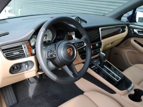 New 2026 Porsche Macan S image 4
